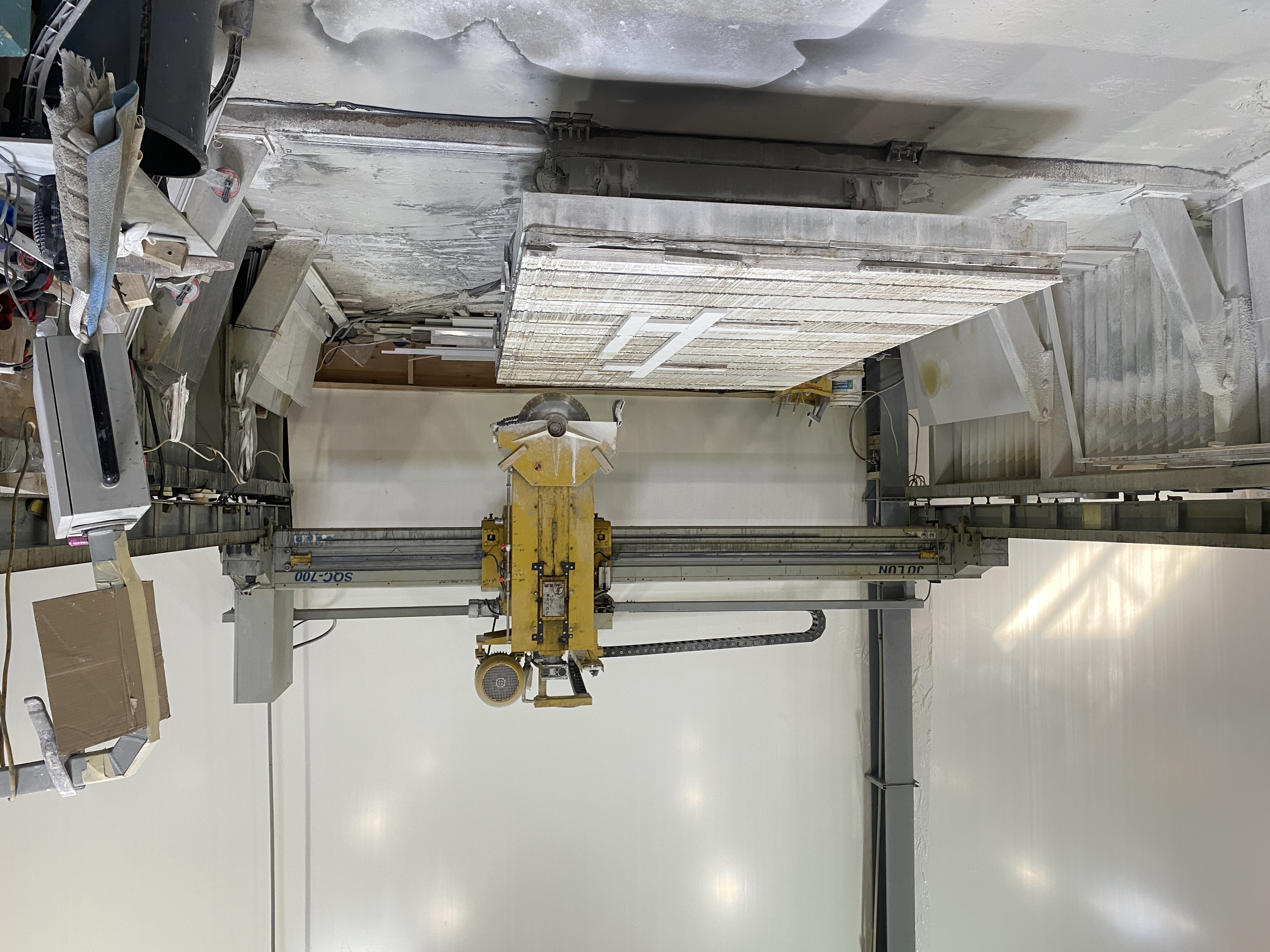 PAST Auction- Major Supplier & Fabricator of Tile & Slabs