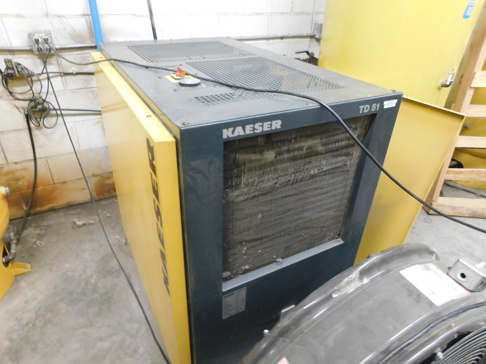 PAST Auction- Euro-Rite Cabinets 