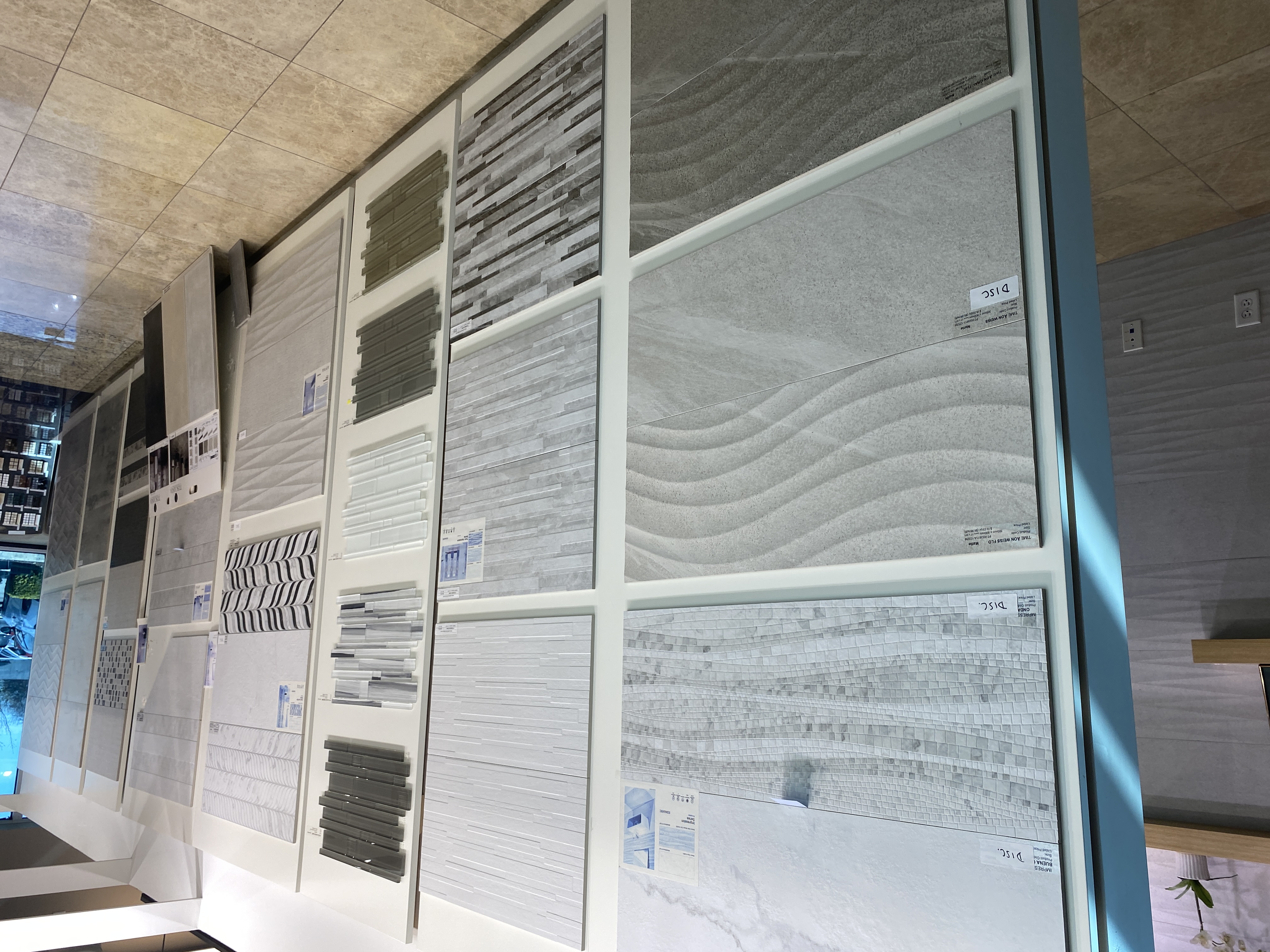 PAST Auction- Major Supplier & Fabricator of Tile & Slabs