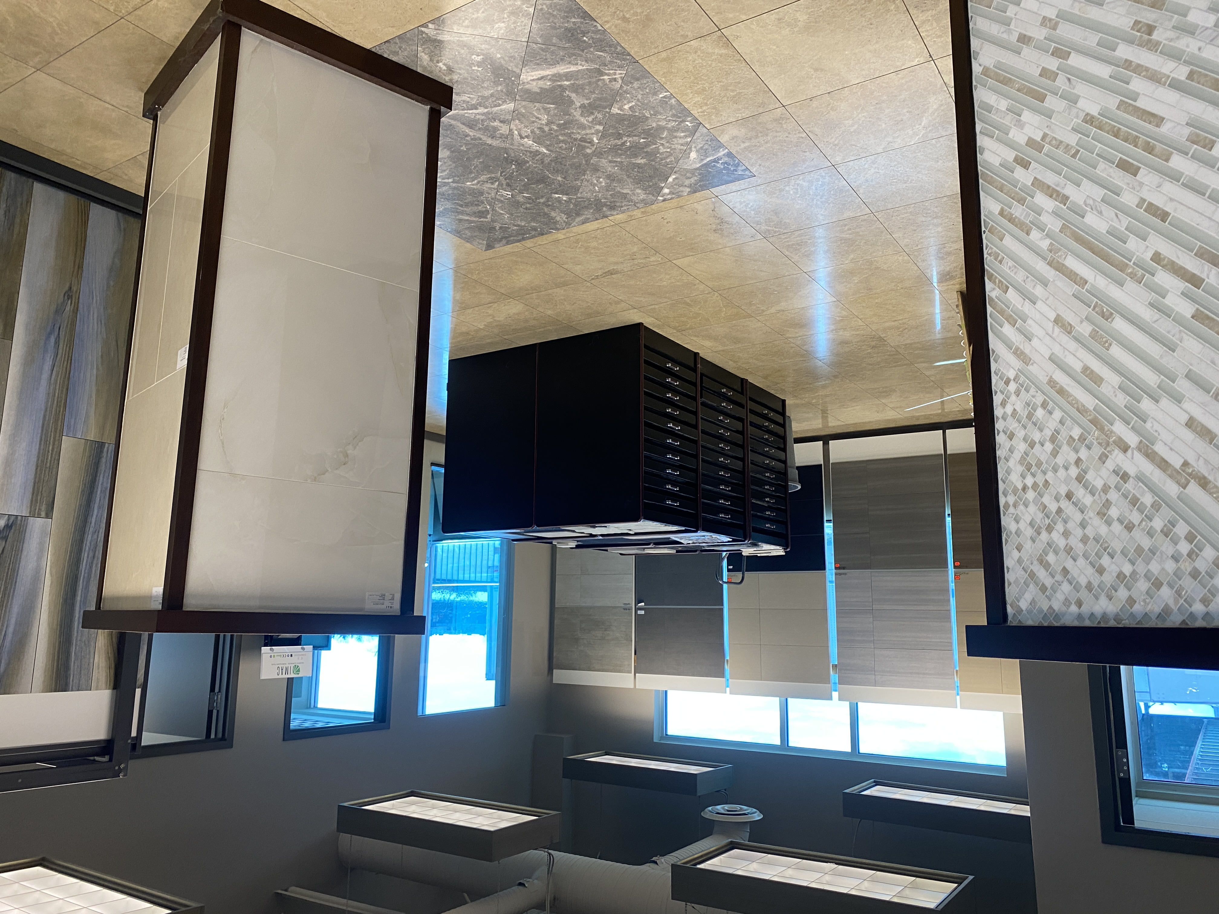 PAST Auction- Major Supplier & Fabricator of Tile & Slabs