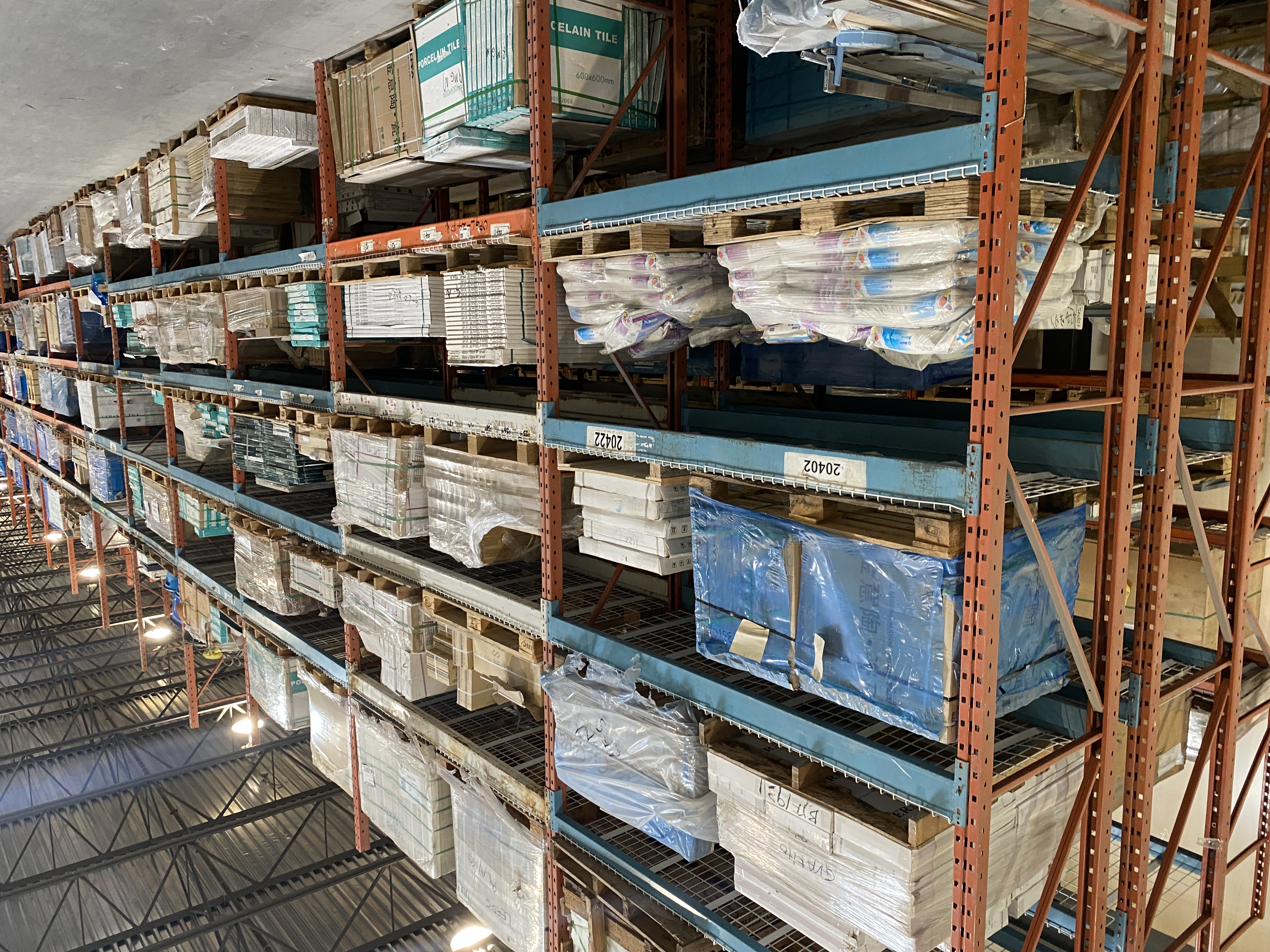 PAST Auction- Major Supplier & Fabricator of Tile & Slabs