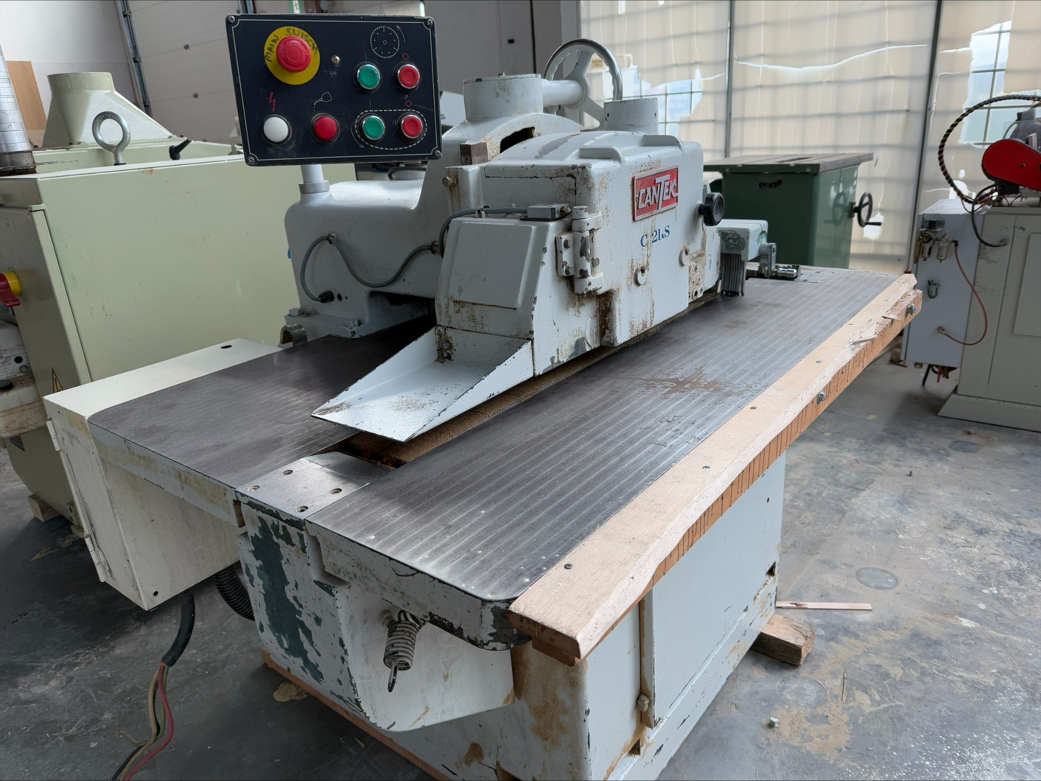 Past Auction- J&S Cabinet Doors Ltd