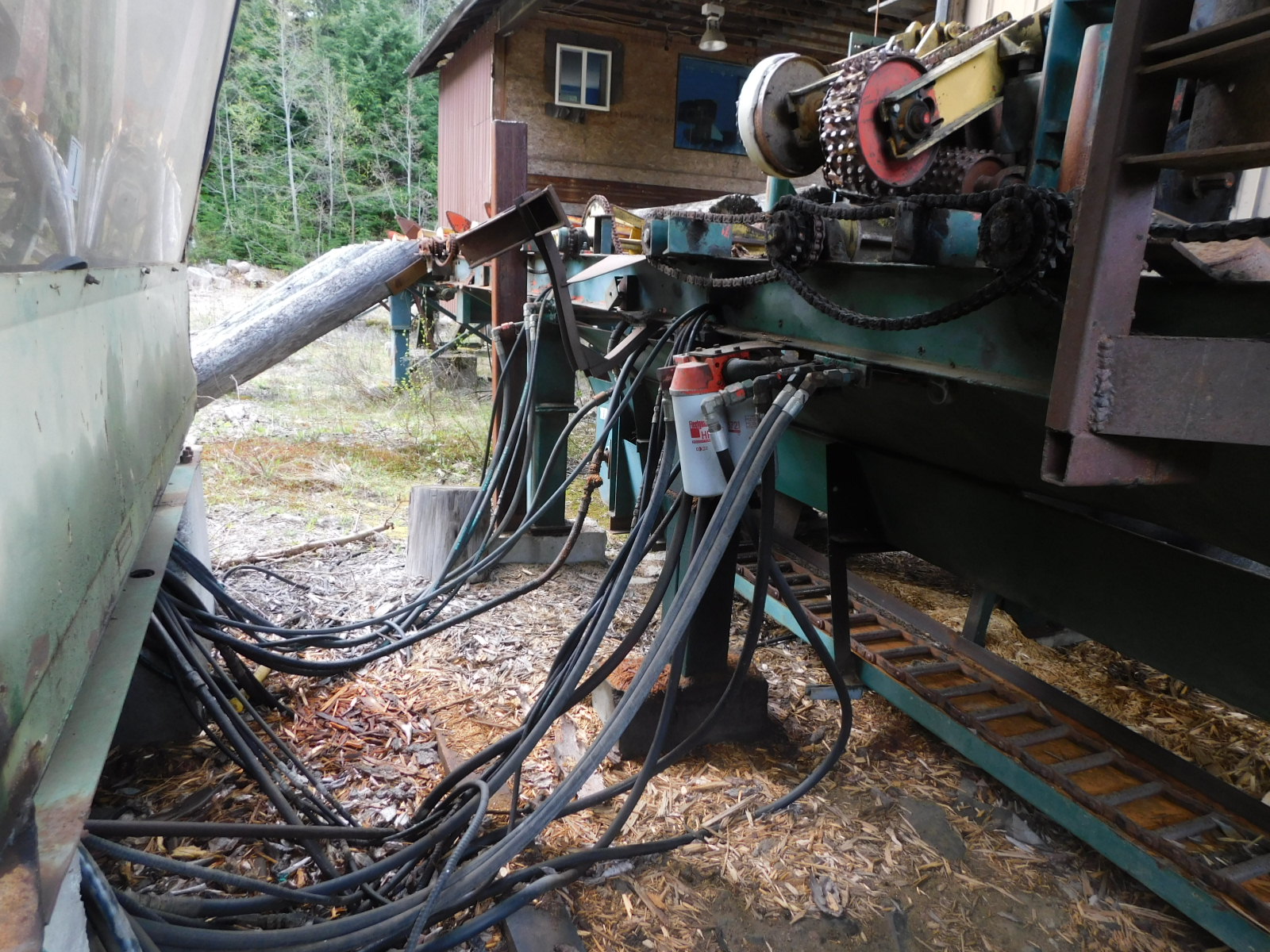 PAST Auction- Pole Peeling Mill, Log Lathe & Sawmill 