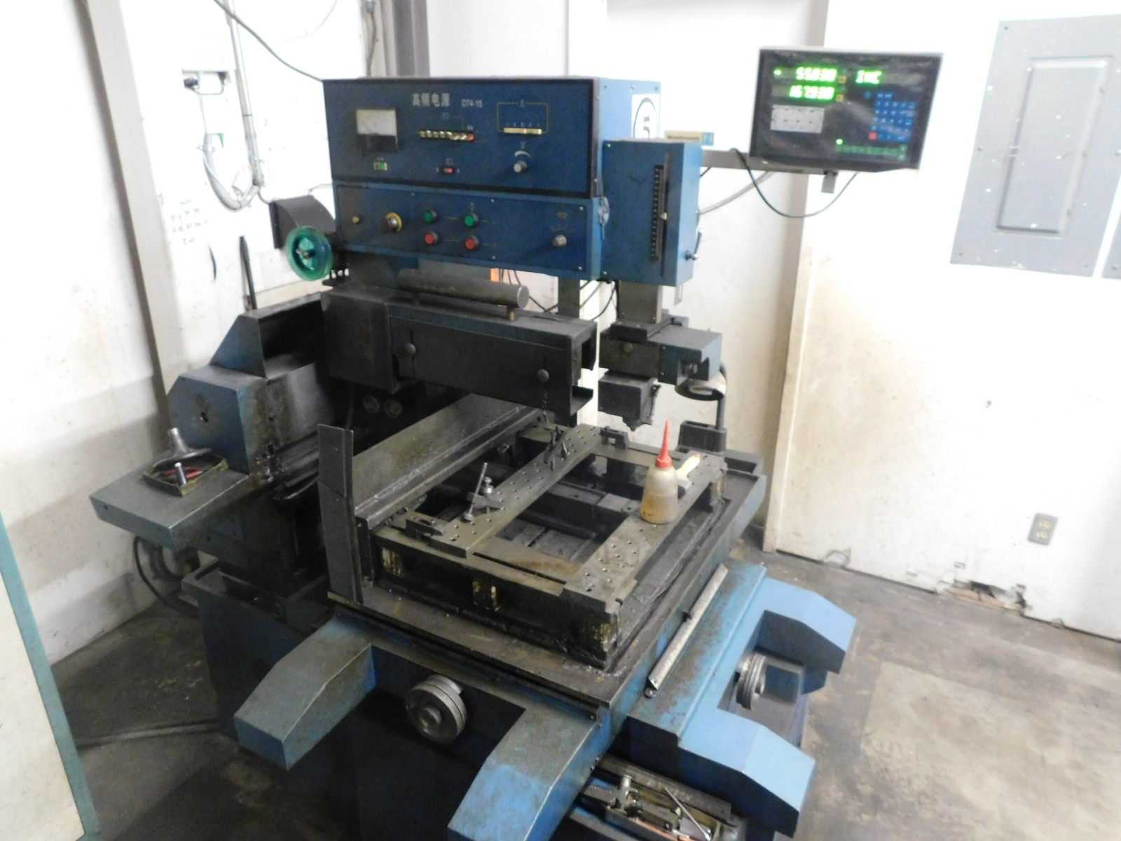 Past Auction- Formerly Arcam Plastic Tools & Dies