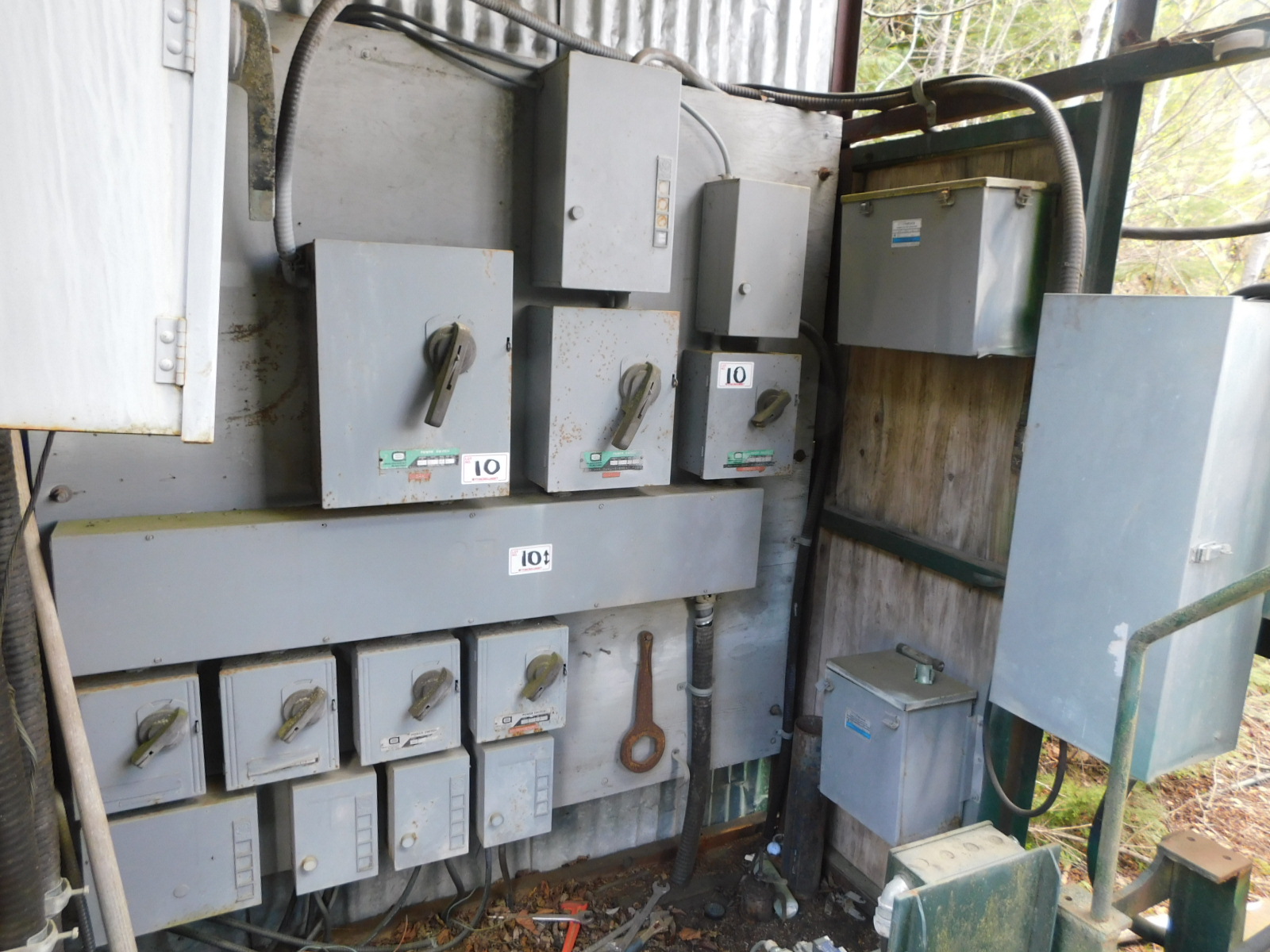 PAST Auction- Pole Peeling Mill, Log Lathe & Sawmill 