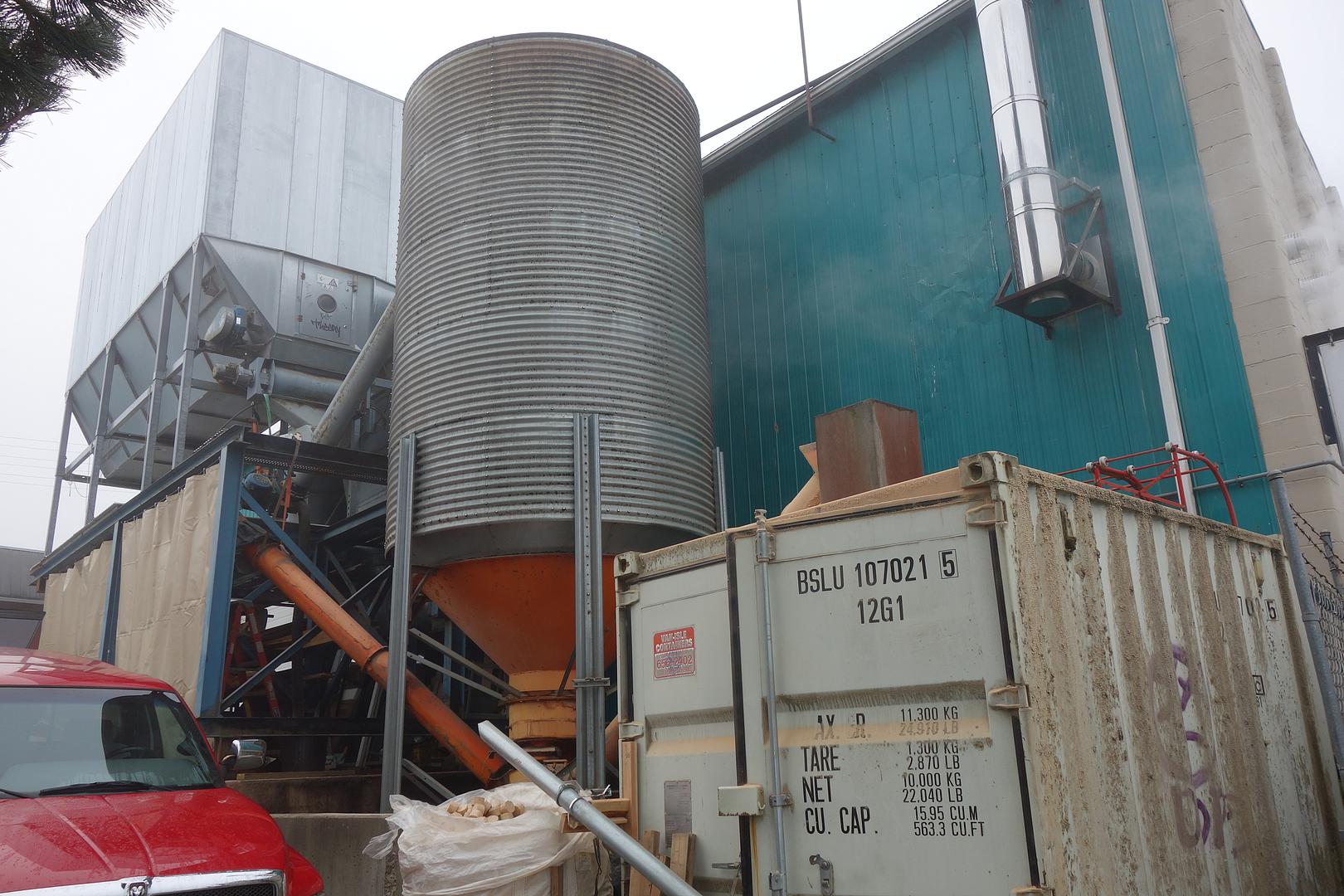 ONLINE AUCTION- VICTORIA MILLWORK COMPANY