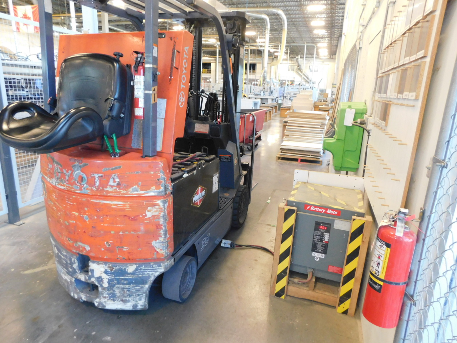 PAST Auction- Euro-Rite Cabinets 