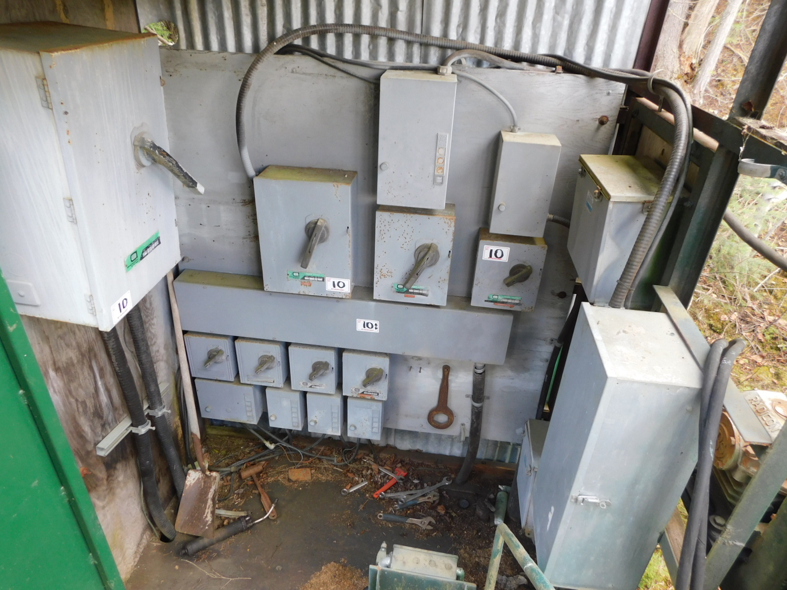 PAST Auction- Pole Peeling Mill, Log Lathe & Sawmill 