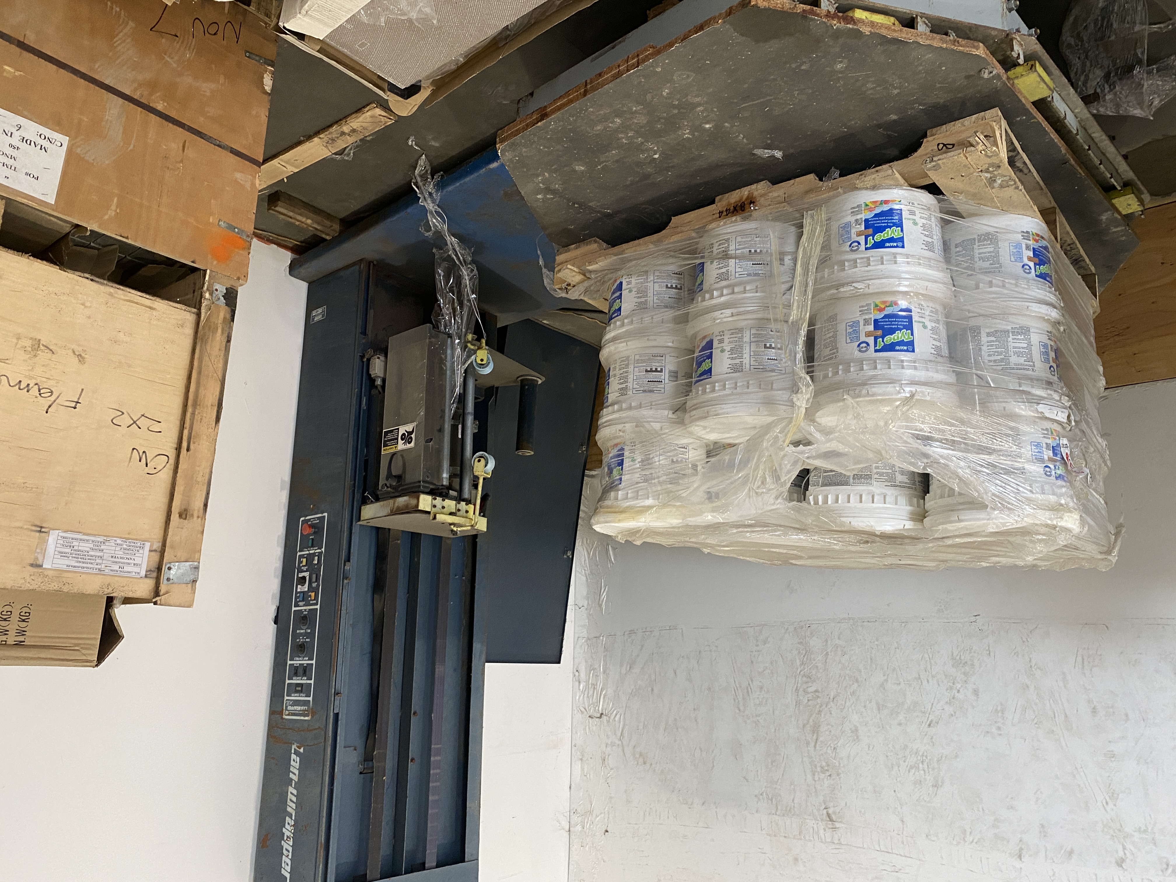 PAST Auction- Major Supplier & Fabricator of Tile & Slabs