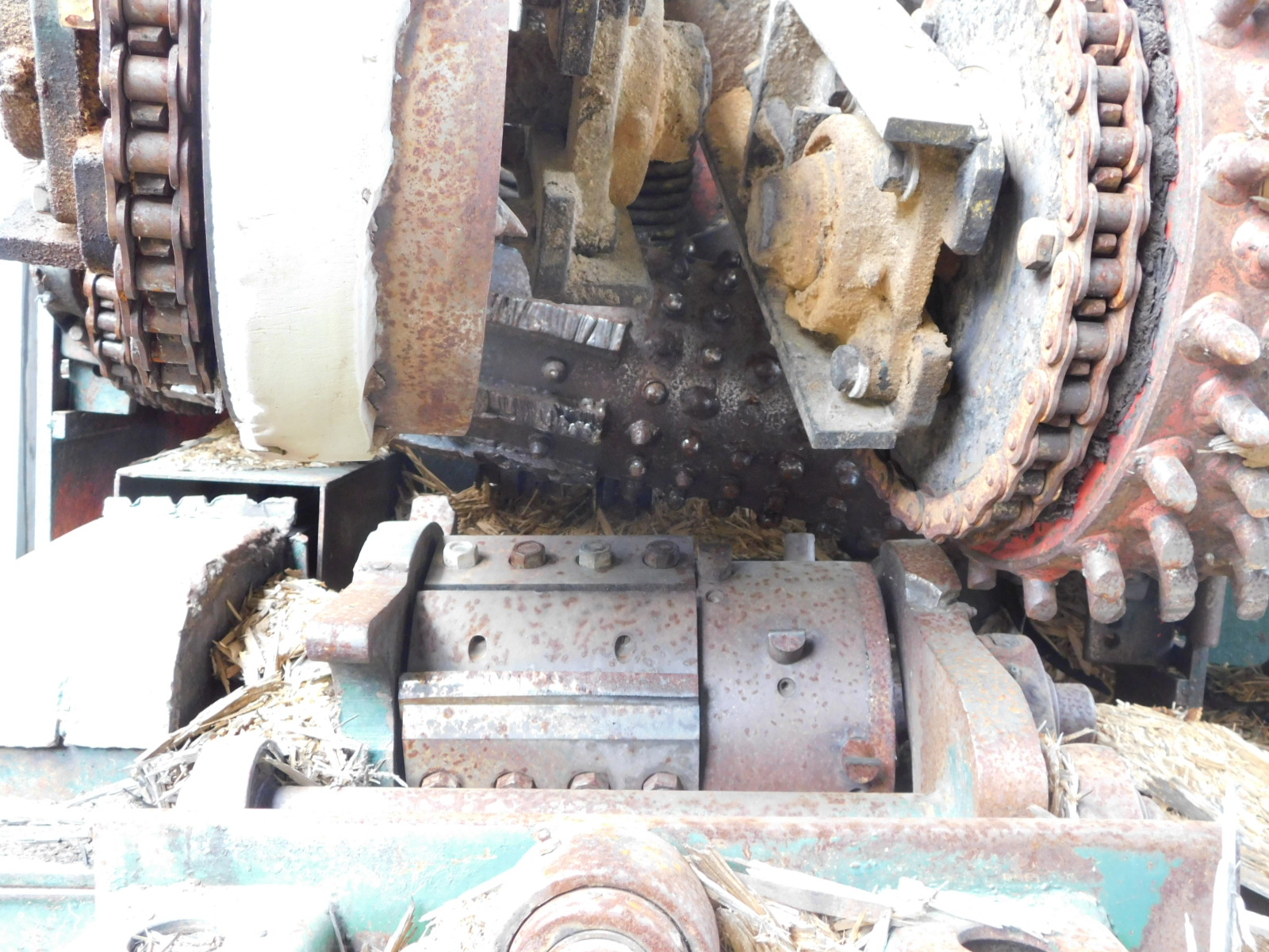 PAST Auction- Pole Peeling Mill, Log Lathe & Sawmill 