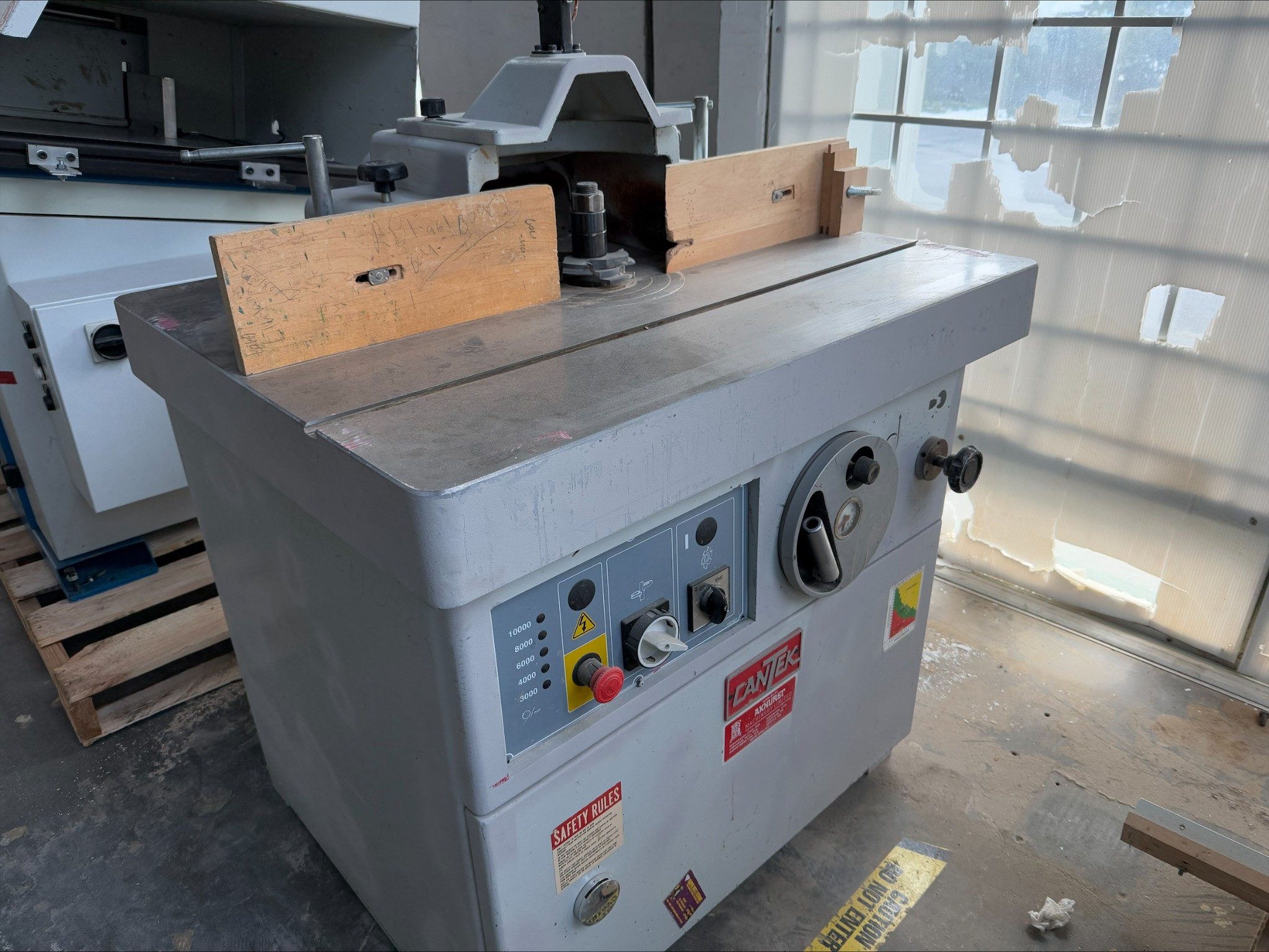 Past Auction- J&S Cabinet Doors Ltd