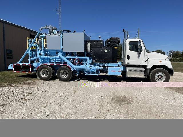Single pump body load cementer