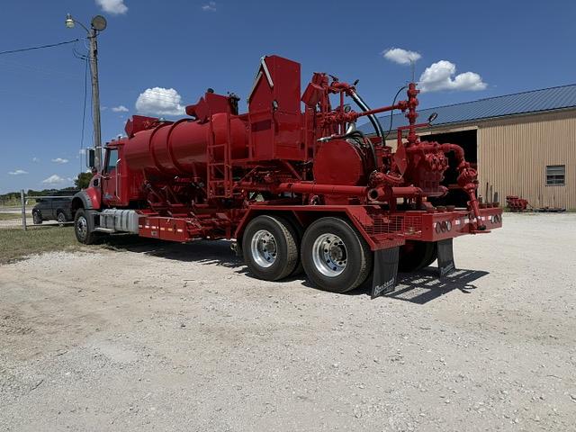 Acid and cement combo unit on a body load platform