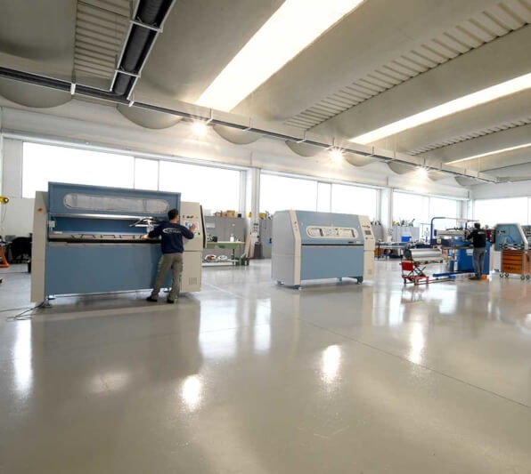 Fine equipment for chimney flues, HVAC, insulation cladding, light metalwork i.g. ...