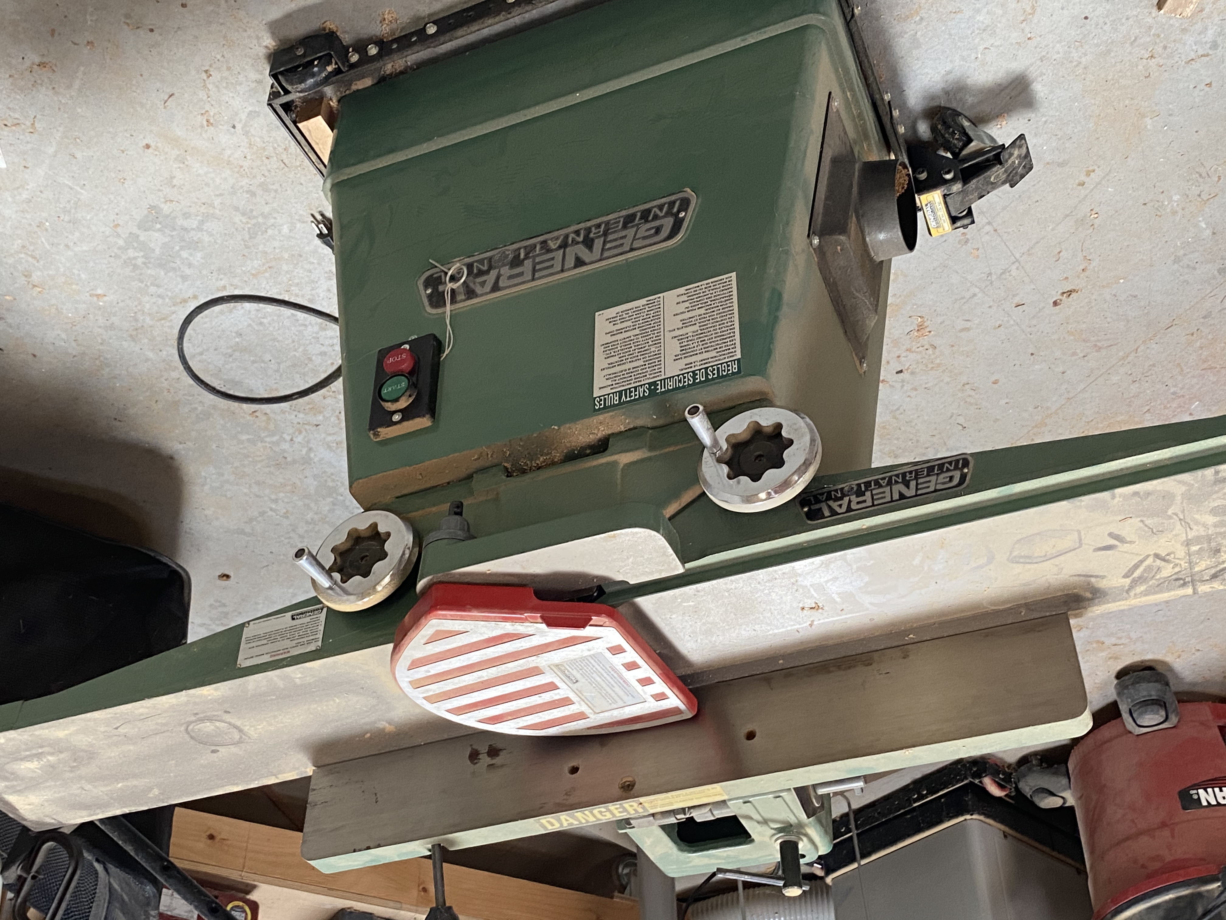 PAST AUCTION- SPRING WOODWORKING EQUIPMENT AUCTION!