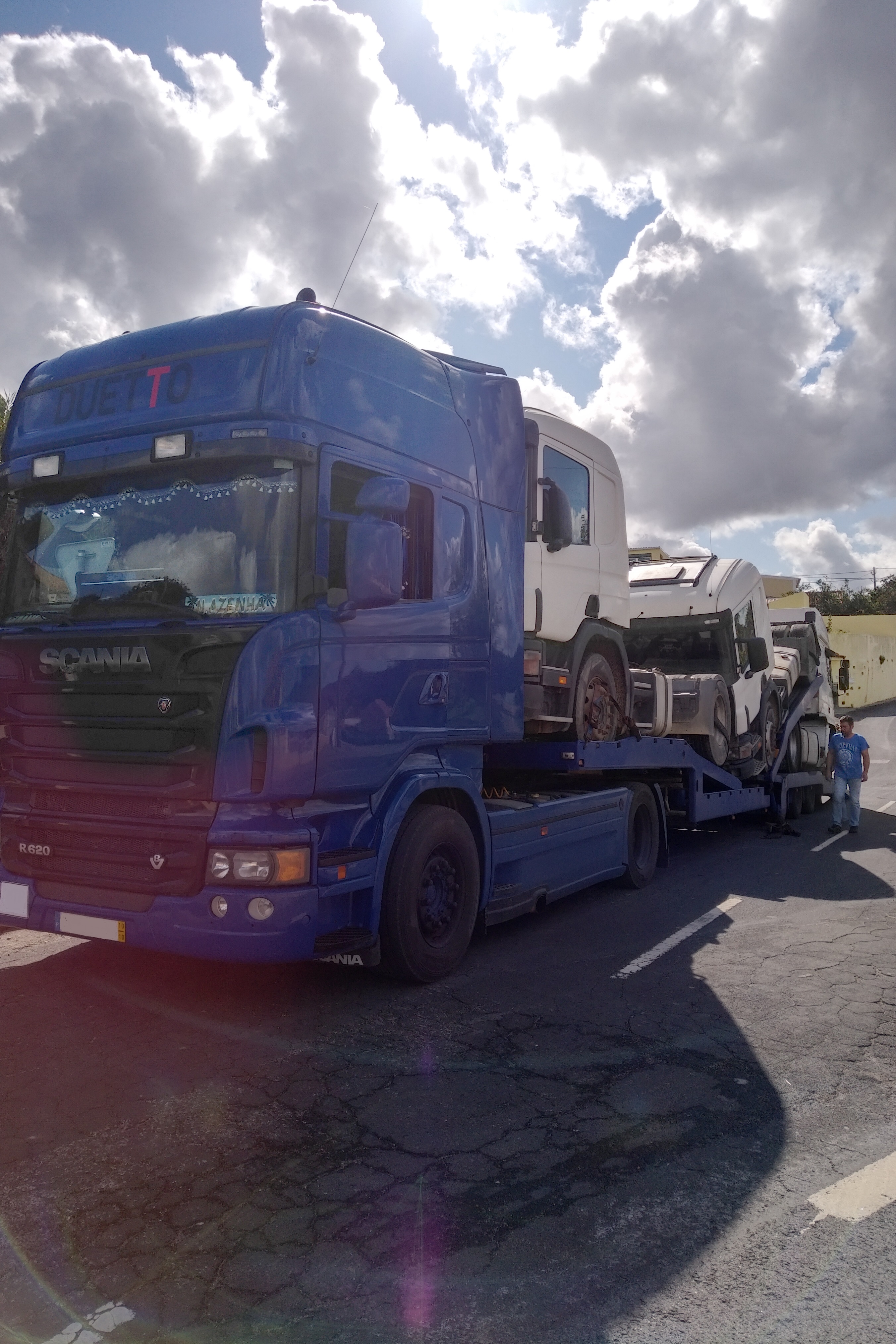 Delivery to Antwerp - Belgium.