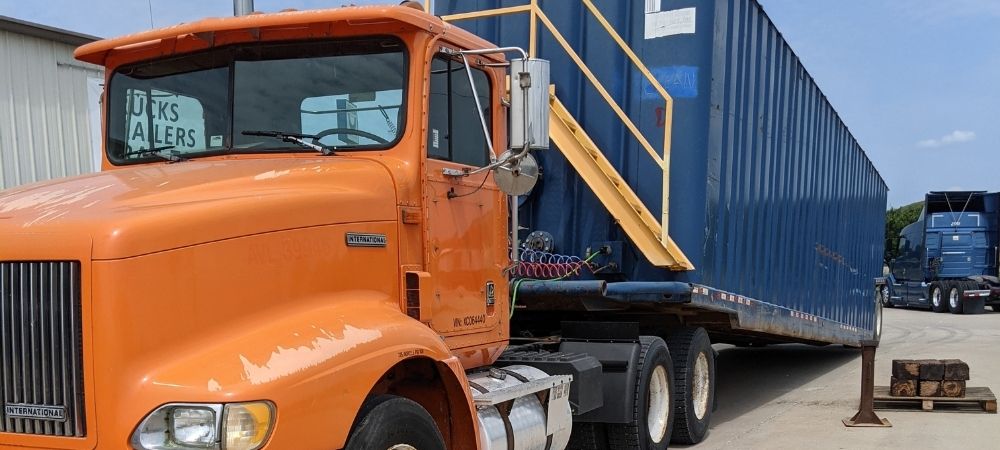 Loading and Unloading Frac Tanks