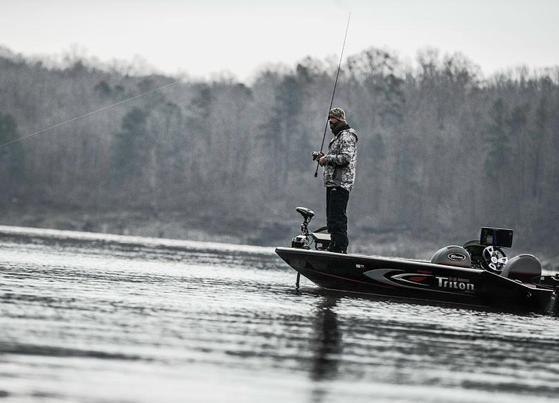 Cold-Weather Fishing Tips for Boat Fishing