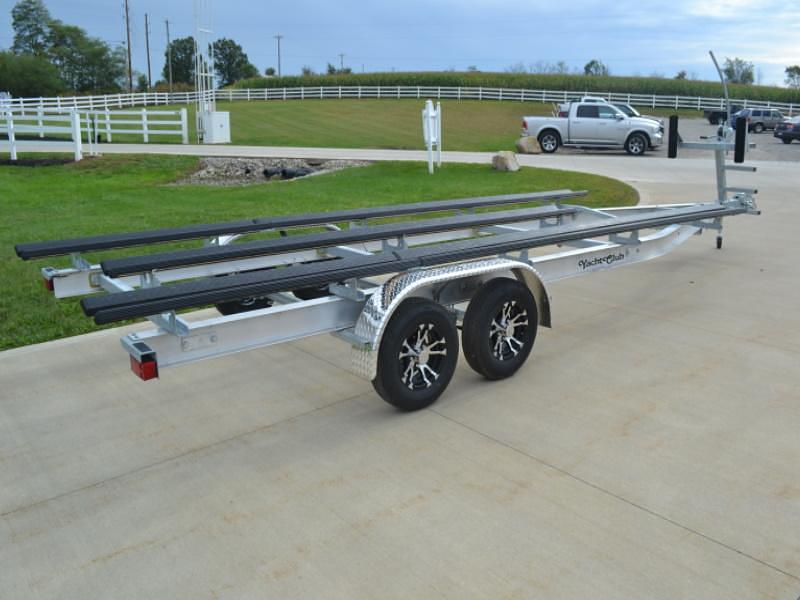 Tips for Trailering a Pontoon