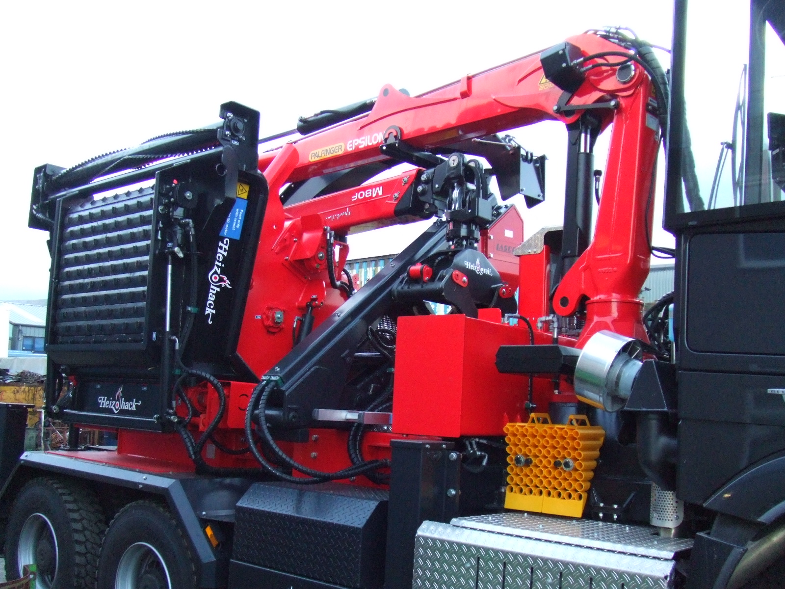 IT’S HERE! THE FIRST MERCEDES AROCS 3345 450HP 6X6 CHIP TRUCK TO BE SOLD INTO THE UK.