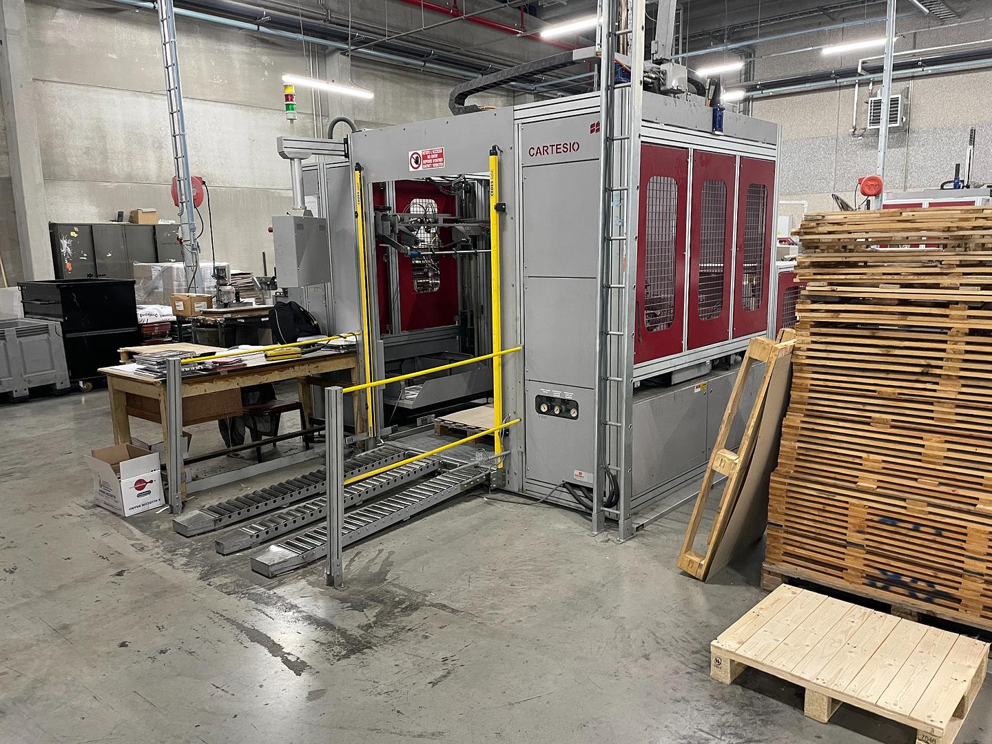 2009 - Horauf BDM Speed case maker with inline Solema Cartesio palletizer