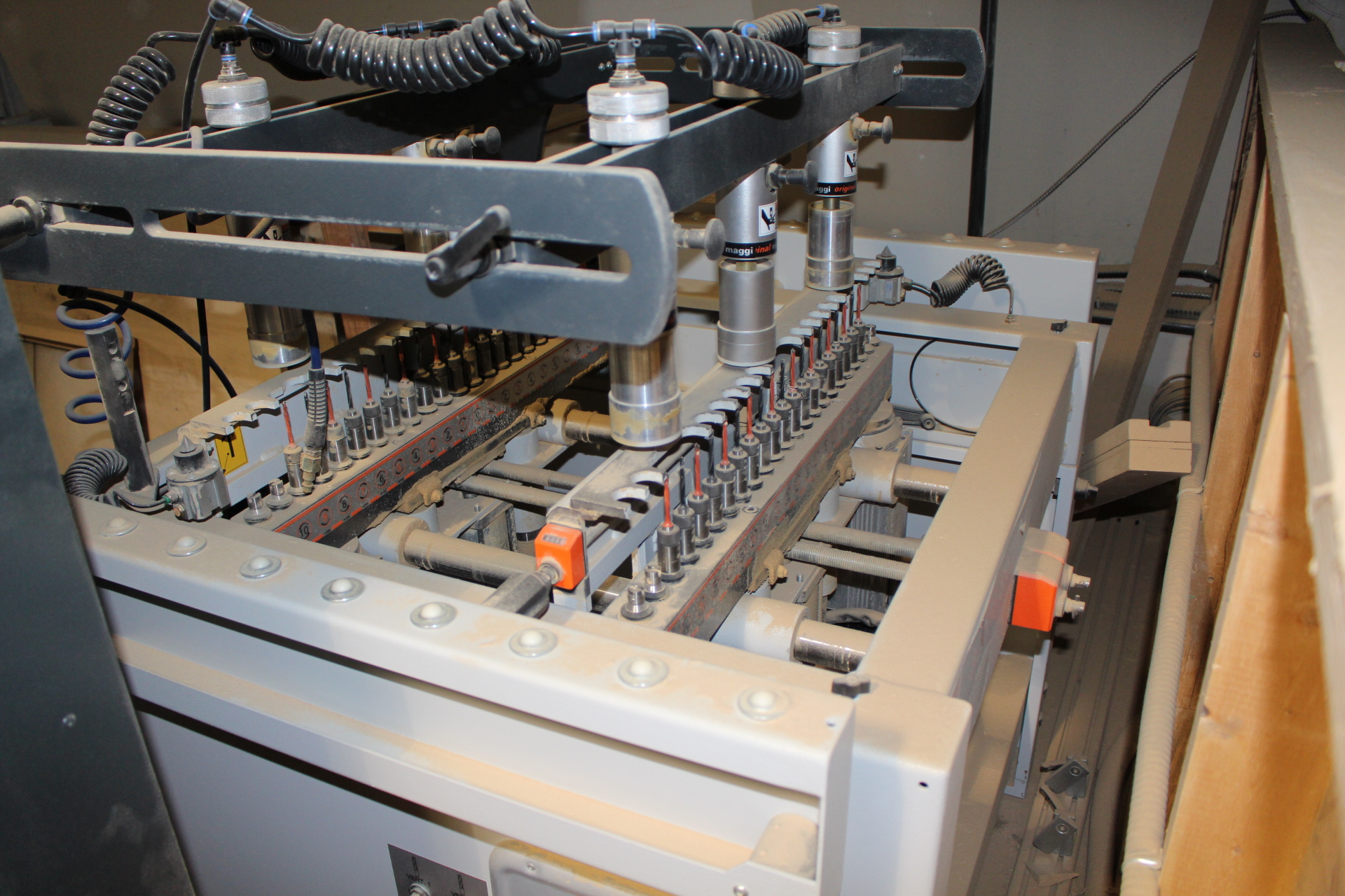 PAST AUCTION- Auction- Quickway Kitchen Cabinets 