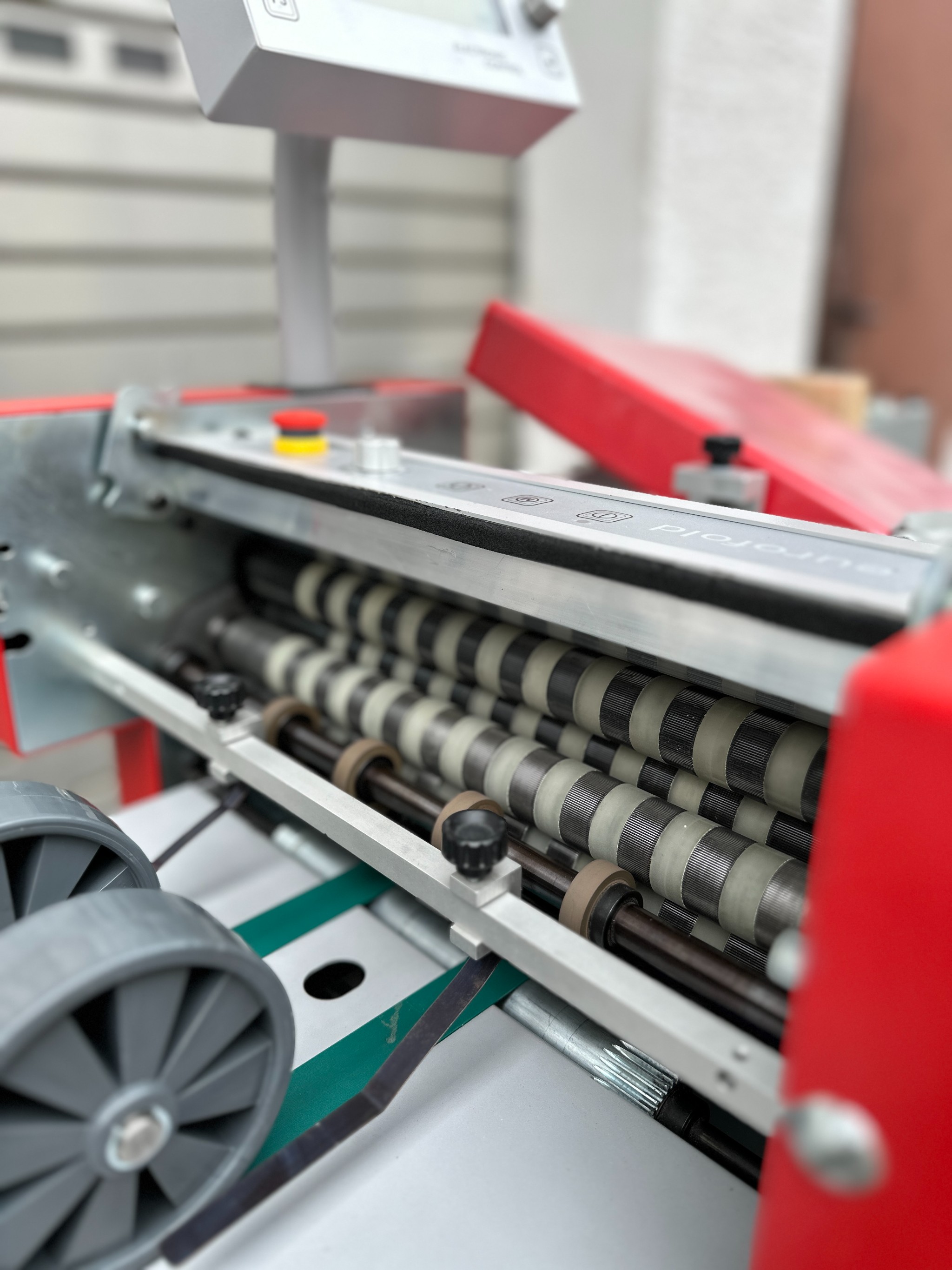 Comprehensive service for your EUROFOLD folding machine