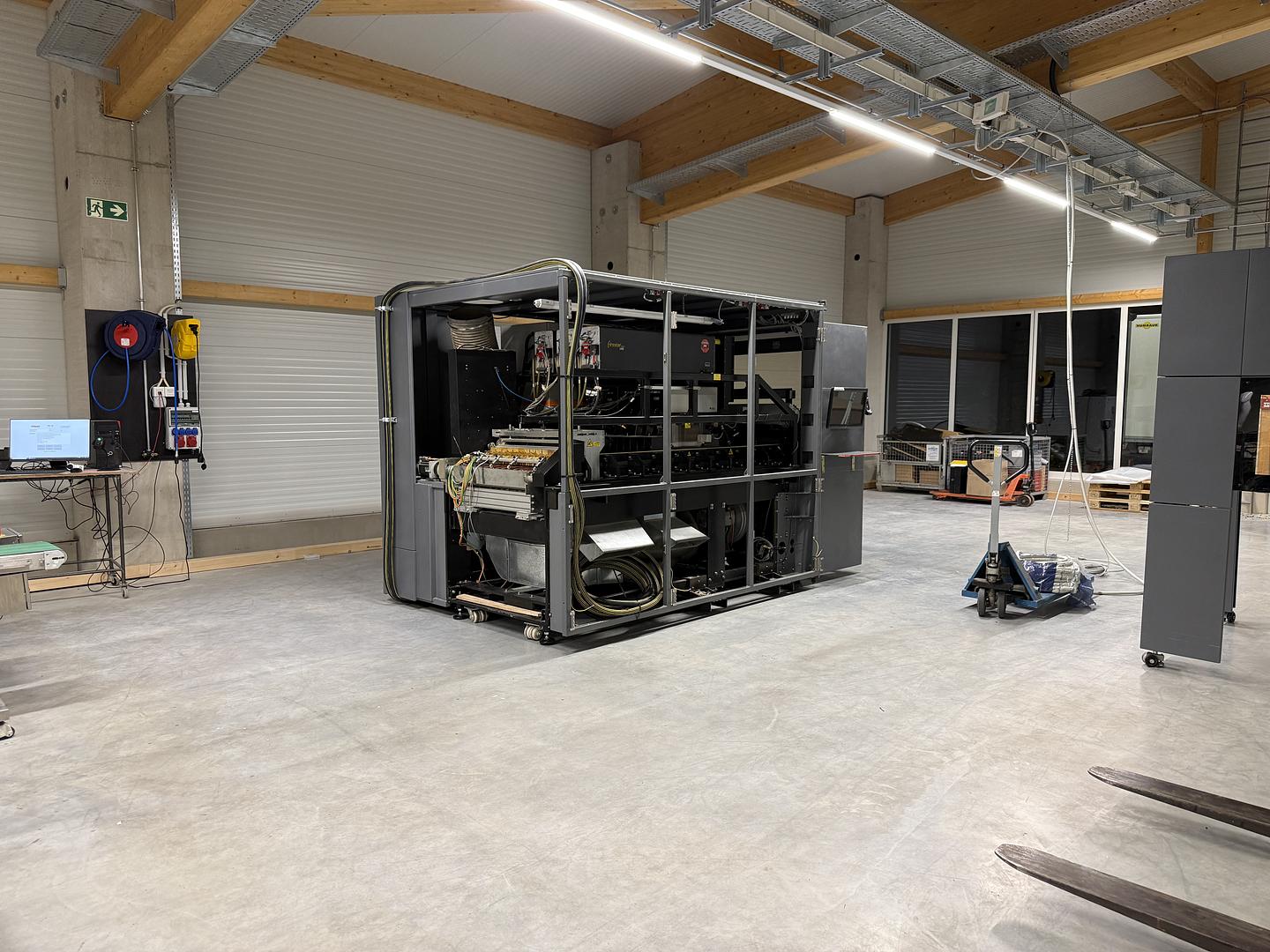 Project: Disassembly and reassembly of a Highcon Euclid laser system