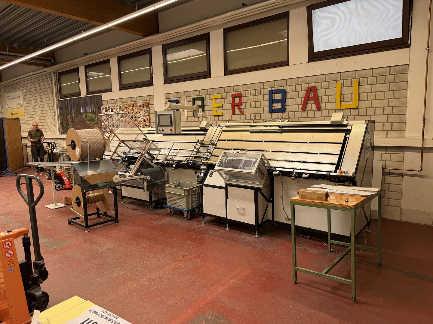 Umzug von einer Renz Drahtkammbindemaschine