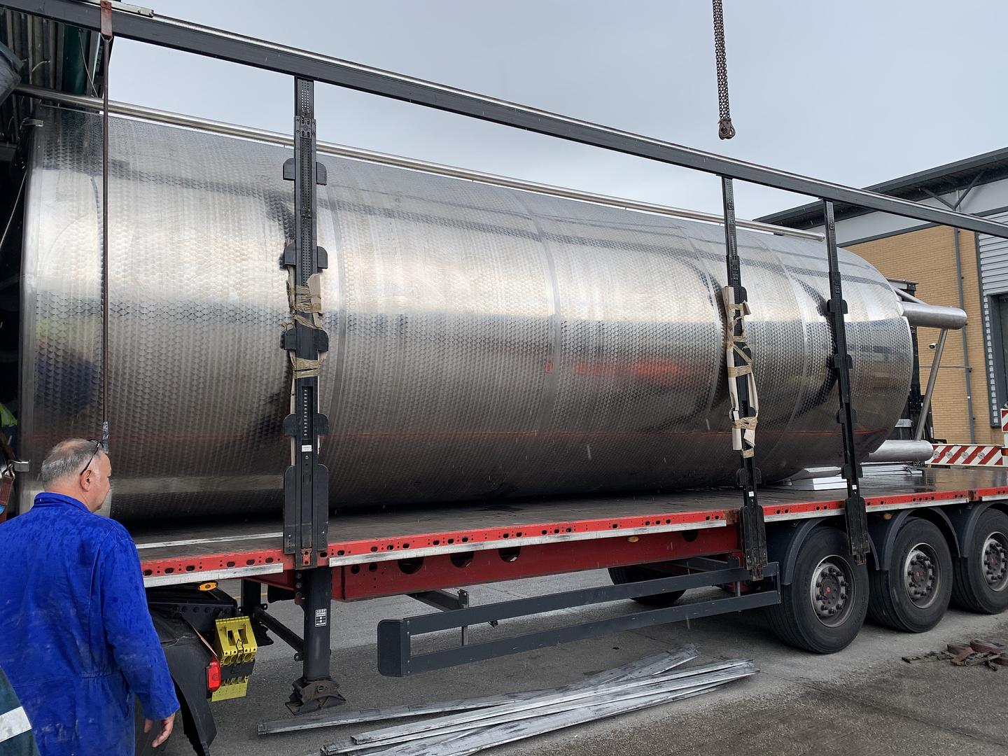 New Stainless Steel Tanks: A Buyer's Guide