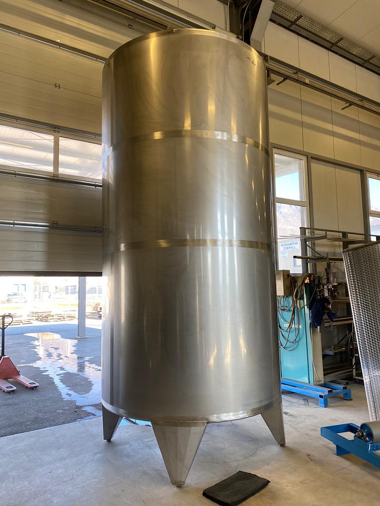 New Stainless Steel Tanks: A Buyer's Guide