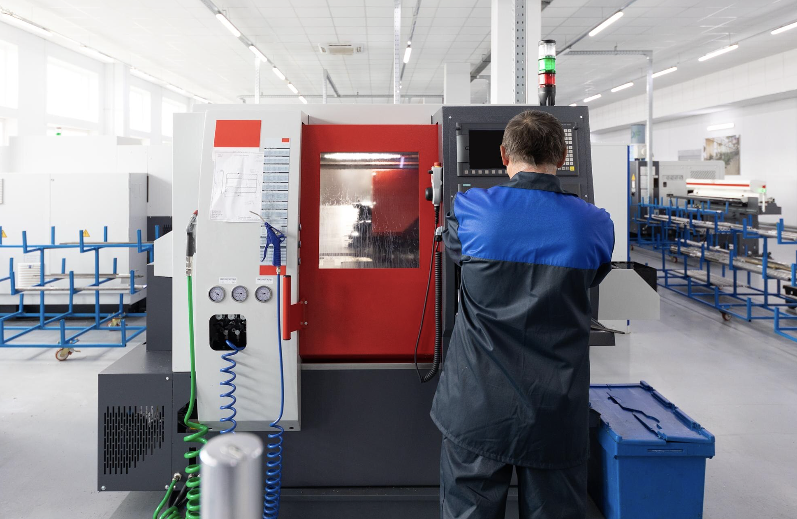 3-Axis vs 5-Axis Machining Centers: When 5-Axis Pays Off
