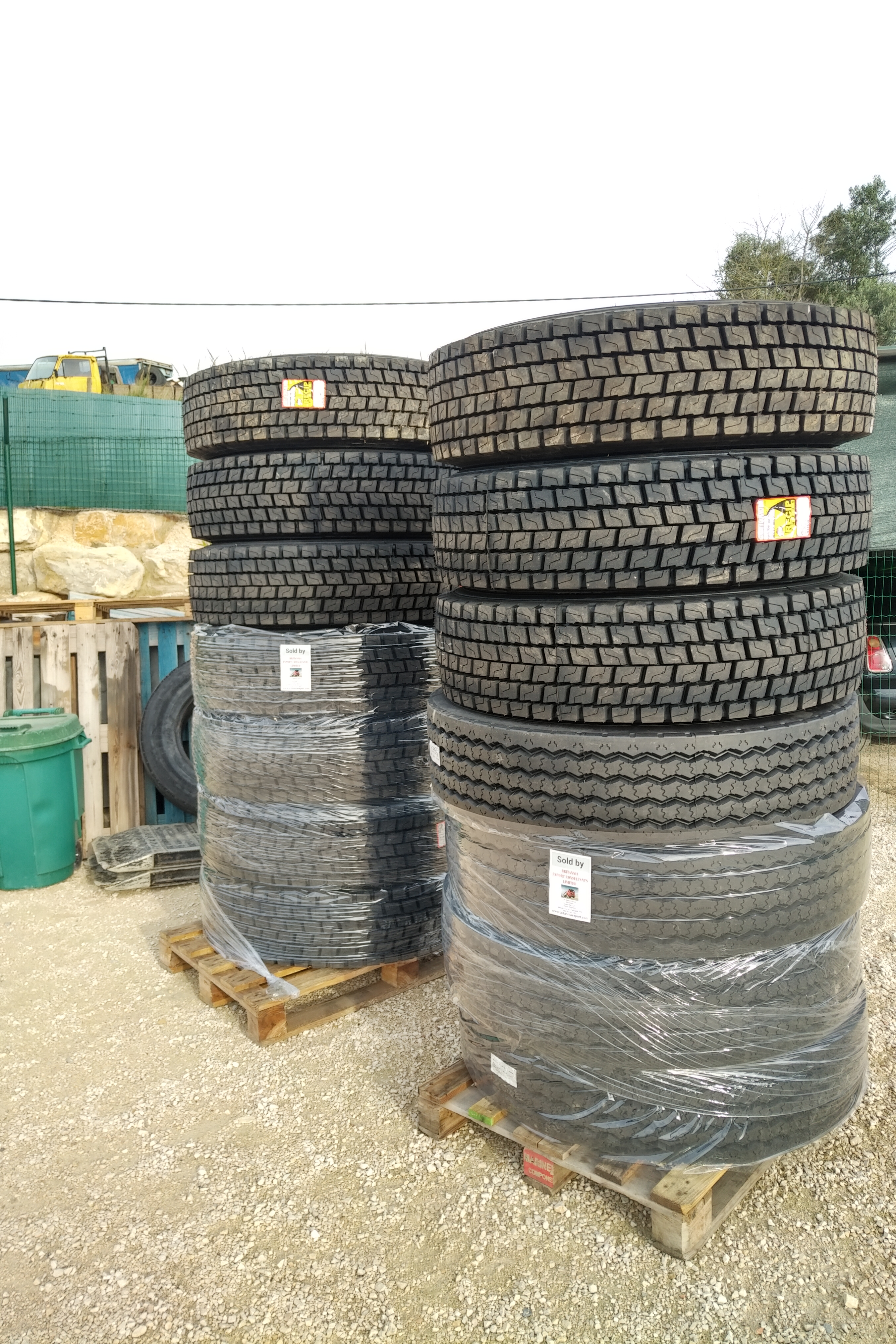 315/80R22.5 & 13R22.5 truck tyres recently sold to Douala - Cameroon.