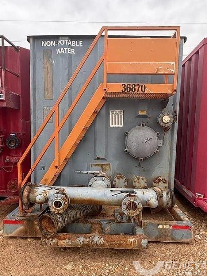 Menard Flat Top Frac Tank #36870