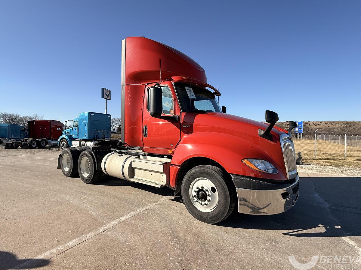 2019 International LT625
