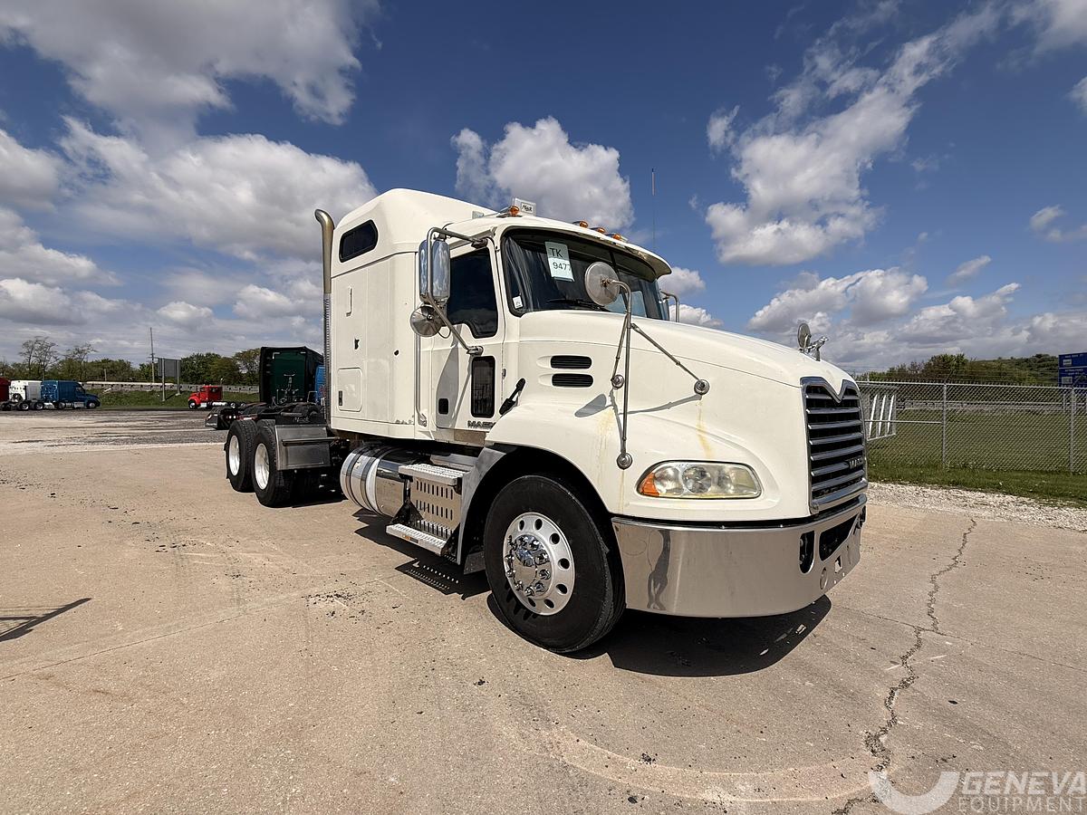 2017 Mack CXU613