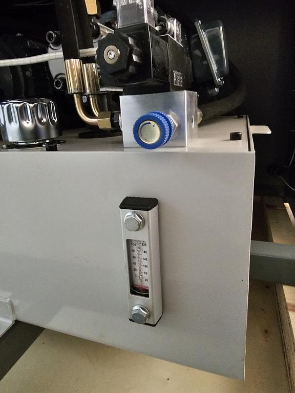 bus bar machine olio.jpg