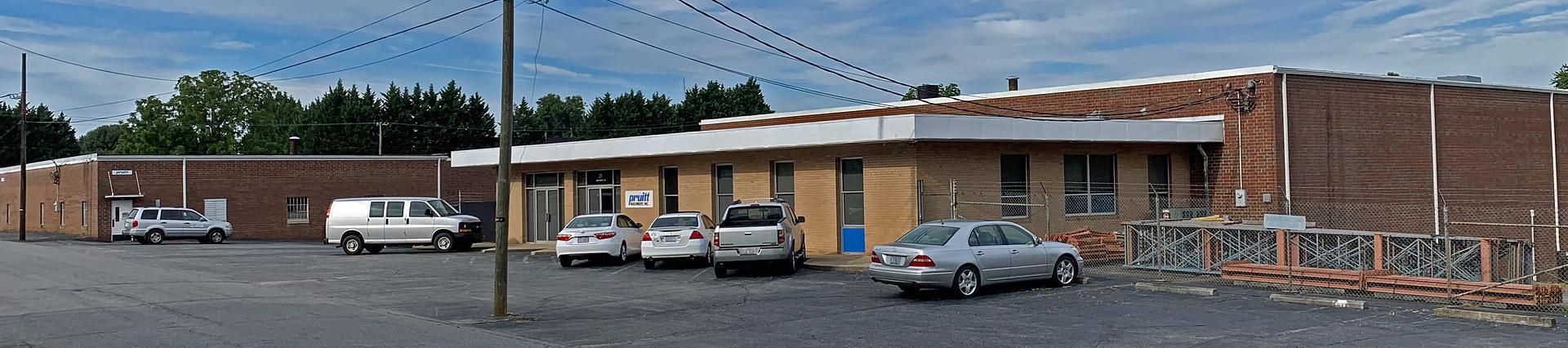 about_us - facilities_top_photo-b.JPG