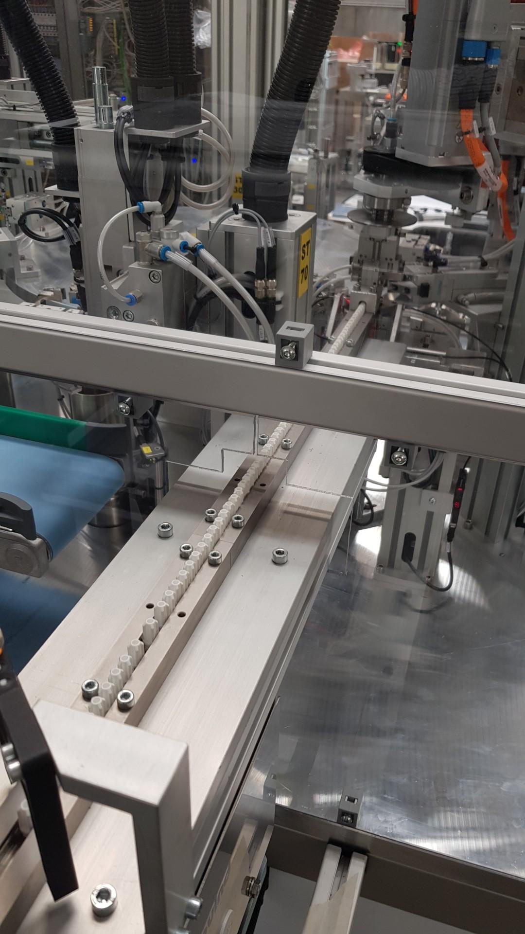 Sistema di riempimento e tappatura siringhe in ottica Industry 4.0