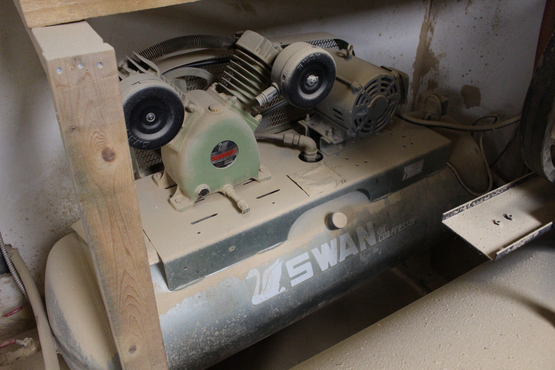 PAST AUCTION- Auction- Quickway Kitchen Cabinets 