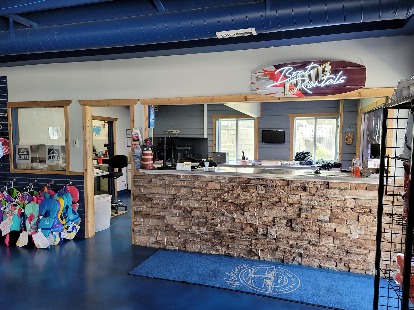 Clear Lake Boats Pro Shop Front Desk