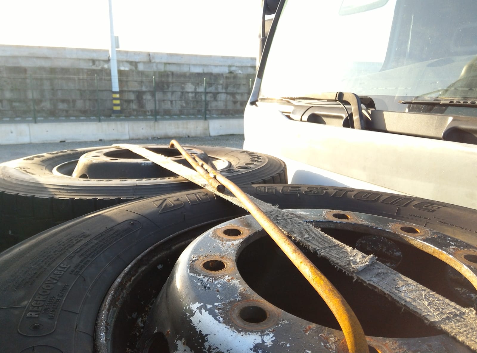 Shipping to Cotonou - Benin in transit to Niamey - Niger.