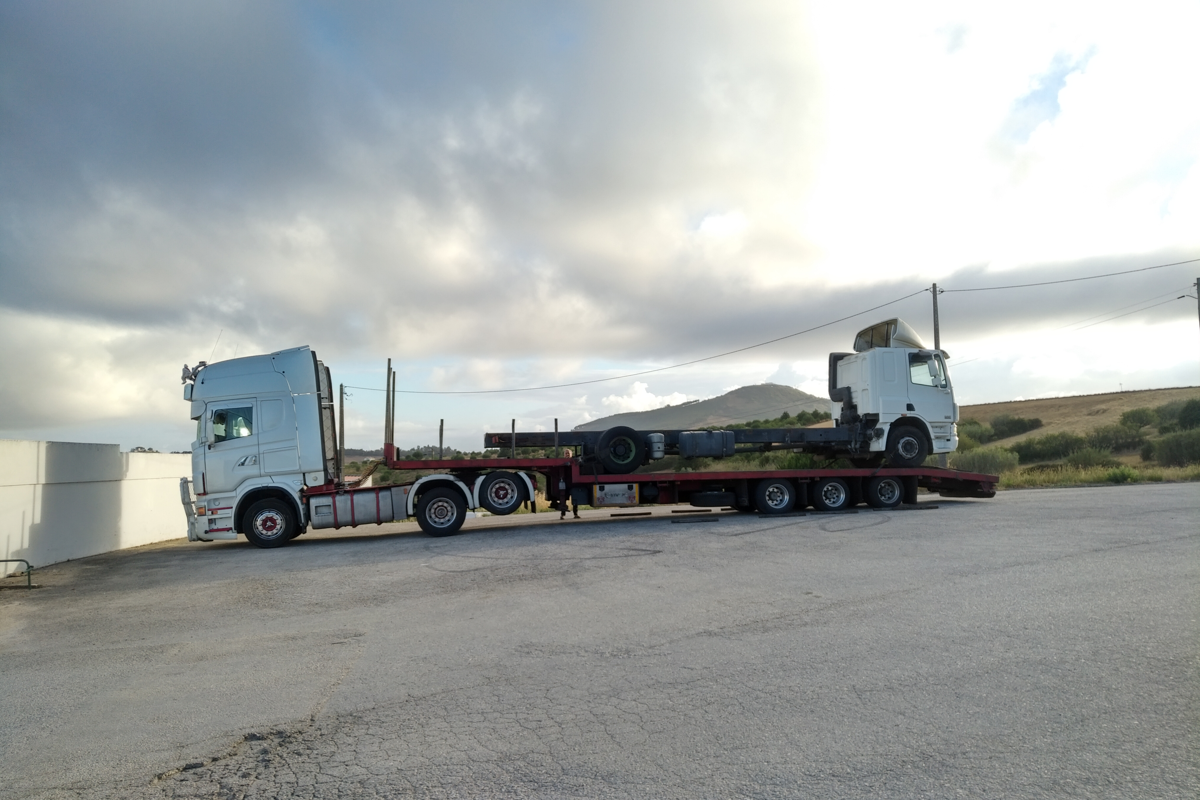 Just in for sale: Left hand drive DAF CF 75.310 ZF 16 manual Euro 3 chassis cab truck.