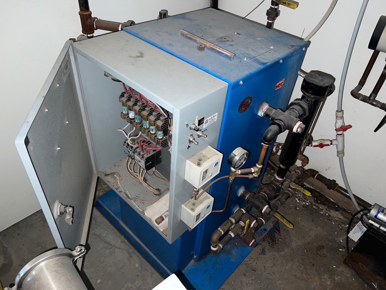 PAST AUCTION- Complete Water Bottling Plant 