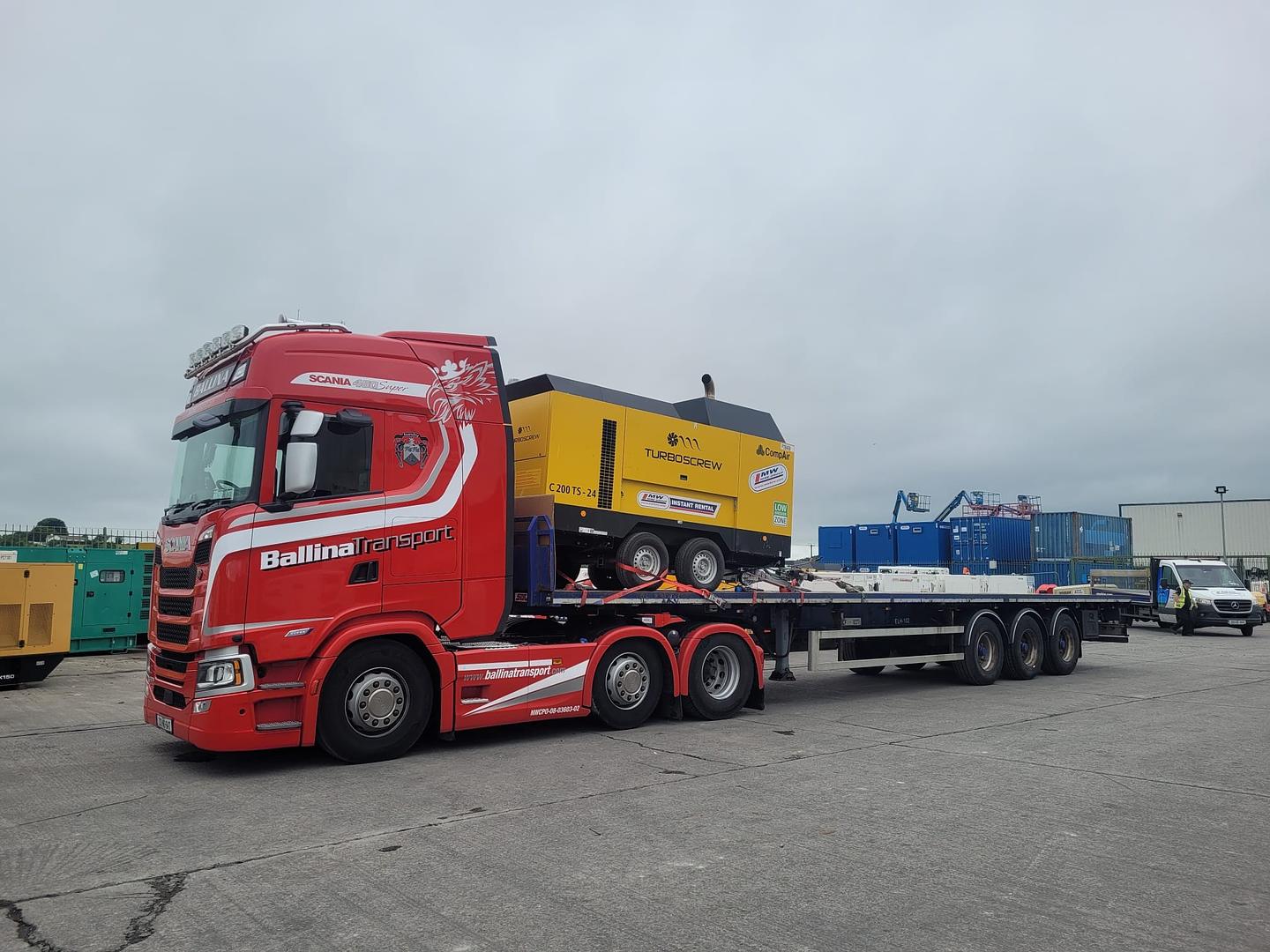 700CFM Compressor heading to hire job in Mayo!