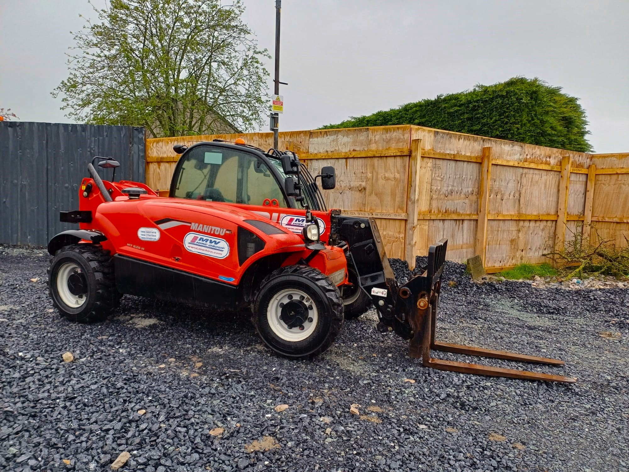 6 Meter Manitou out on hire in kilkenny 