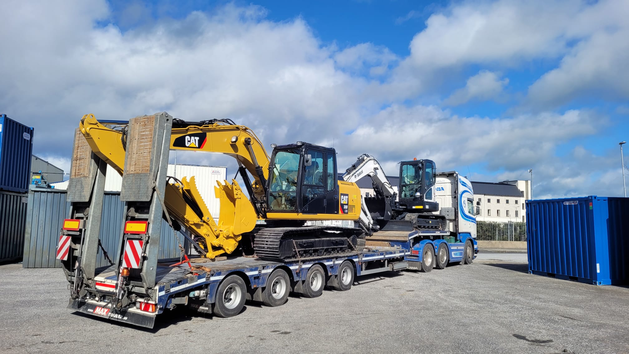 Ex Rental Excavators - CAT 313F & Bobcat 8 Ton.... thumbs fitted and SOLD to a customer in the USA - heading to port