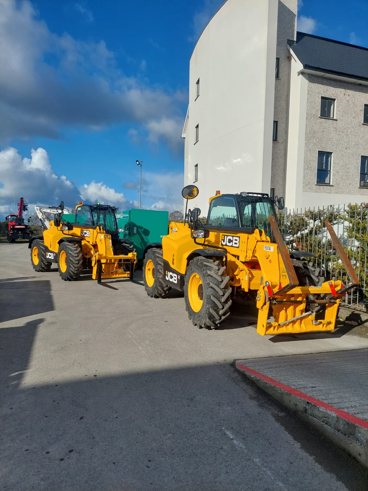 Low Hour Demo 9.5 meter JCBs SOLD... heading to Germany