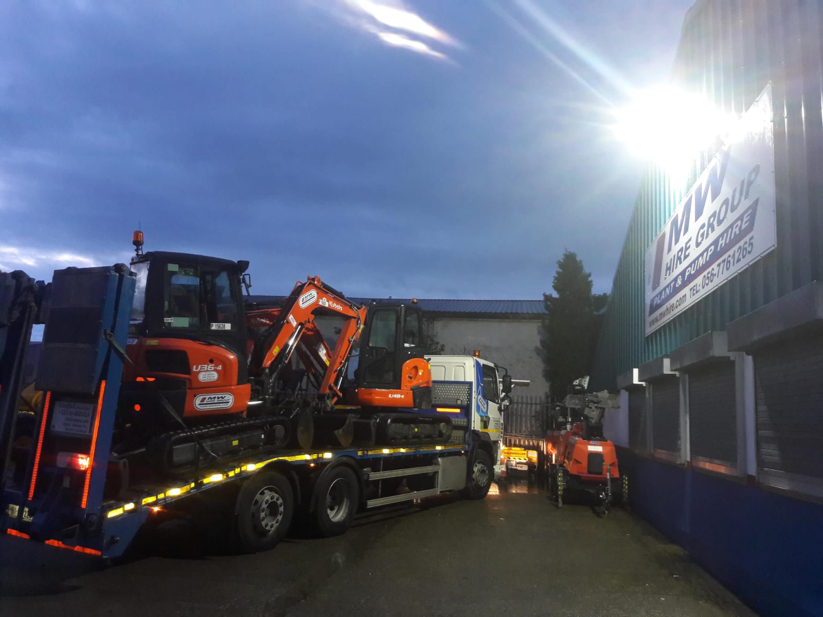 2 x Diggers heading to a Customer from our Kilkenny depot 