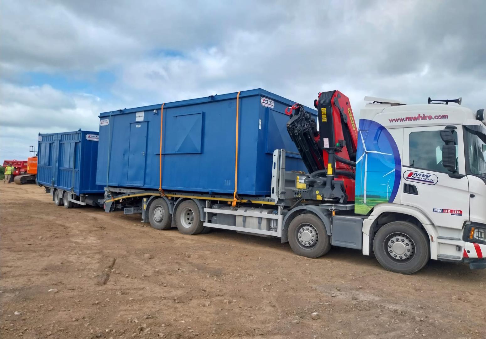 Delivered 2 Canteens 20x10ft to rental job!